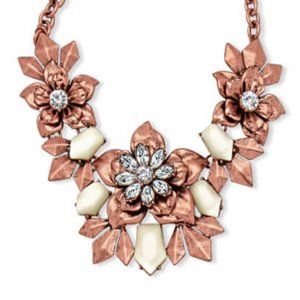 Bold and playful Necklace